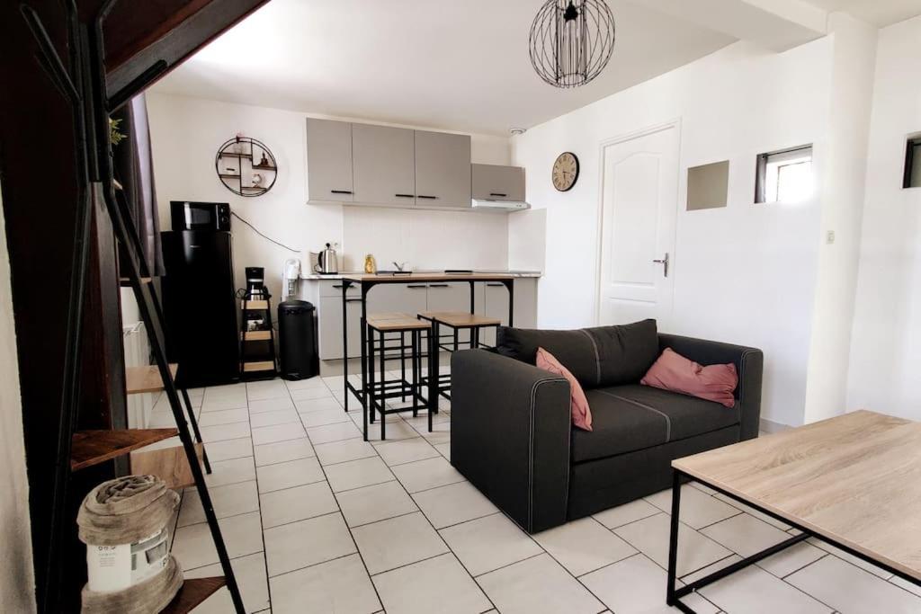 Appartement Style Industriel Au Centre De Douai Extérieur photo