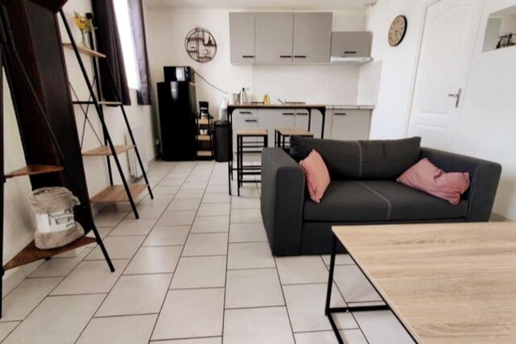 Appartement Style Industriel Au Centre De Douai Extérieur photo